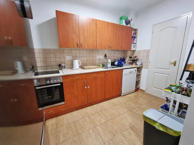 Kiadó ház Veszprém, Újtelep 56 nm