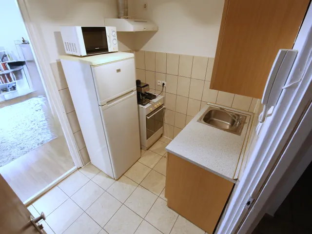 Eladó lakás Veszprém, Ady lakótelep 22 nm