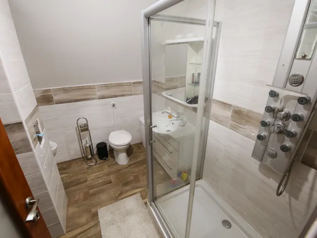 Eladó ház Veszprém, Ady lakótelep 165 nm