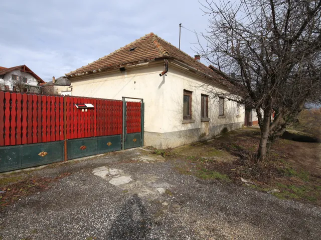 Eladó ház Hajmáskér 90 nm