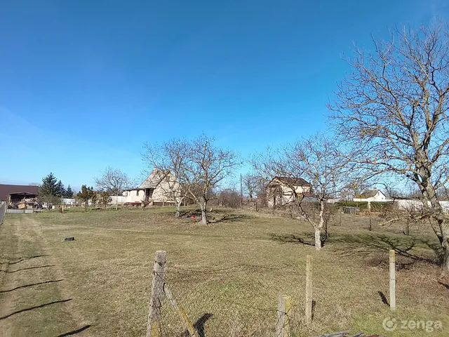 Eladó telek Debrecen, Pac 1353 nm