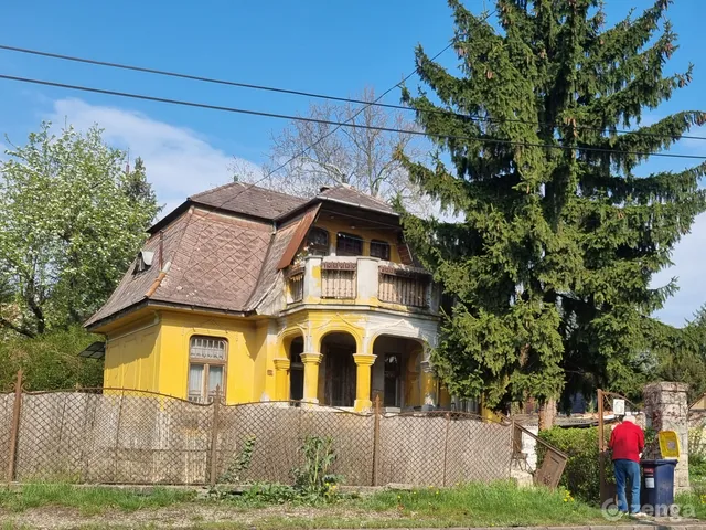 Eladó ház Budapest III. kerület, Csillaghegy 165 nm