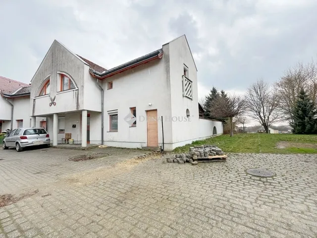 Eladó lakás Kőszeg 178 nm