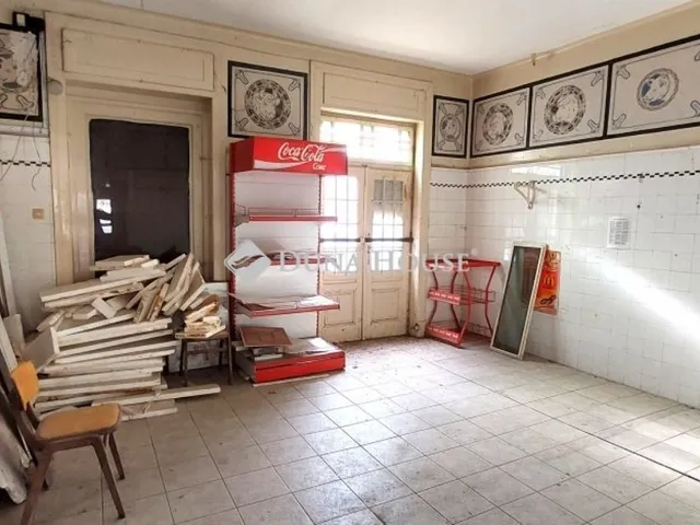 Eladó kereskedelmi és ipari ingatlan Csepreg 241 nm