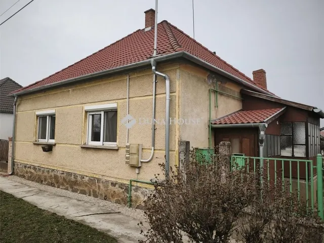 Eladó ház Uraiújfalu 75 nm
