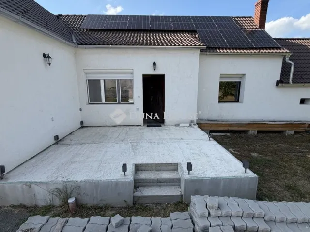 Eladó ház Mesteri 98 nm