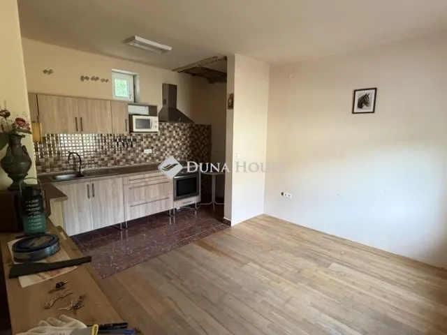 Eladó ház Mesteri 98 nm