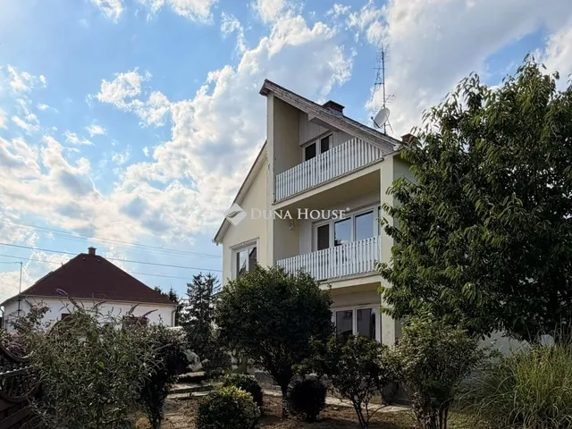 Eladó ház Szombathely, Olad 198 nm