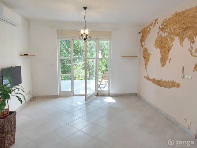 Kiadó lakás Budapest XI. kerület, Sasad-Sashegy XI. ker. 75 nm