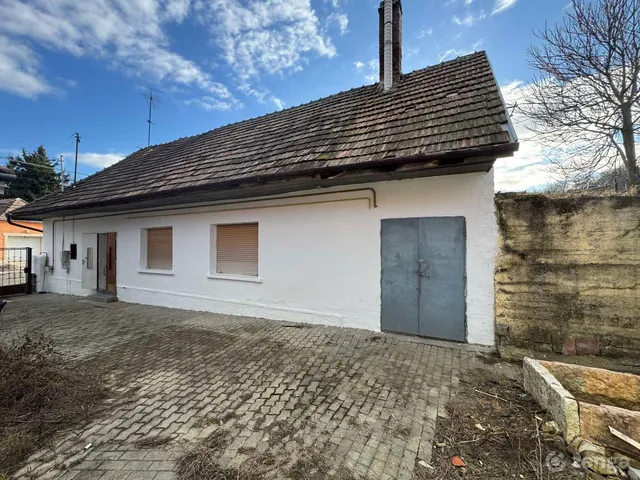 Eladó ház Lábatlan 75 nm