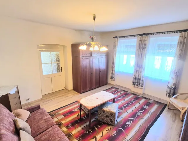 Eladó ház Baja 72 nm