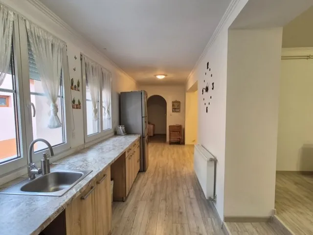 Eladó lakás Baja, Bajaszentistván 120 nm