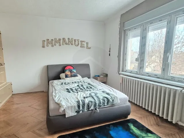 Eladó ház Baja, Katonaváros 180 nm