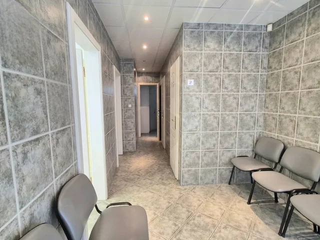 Eladó kereskedelmi és ipari ingatlan Baja, Belváros 48 nm