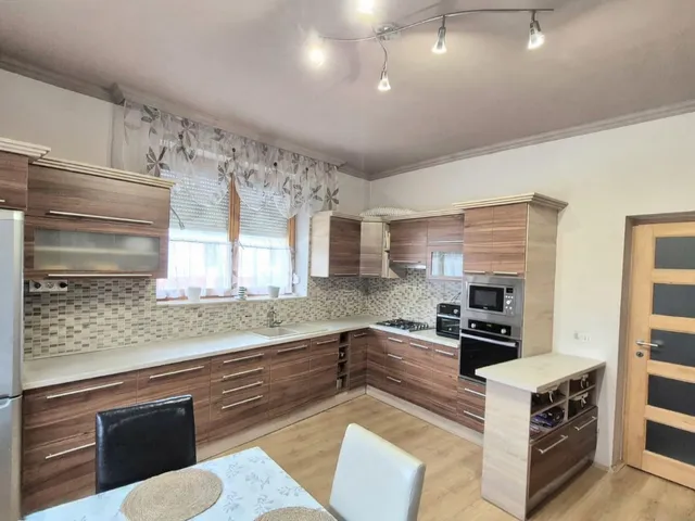 Eladó ház Baja, Belváros 170 nm