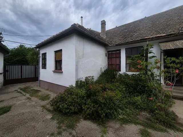 Eladó ház Baja, Katonaváros 110 nm