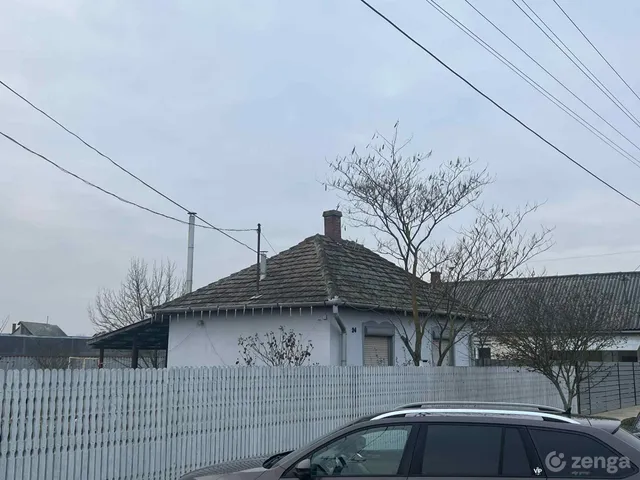 Eladó ház Balmazújváros, Bánlak 41 nm