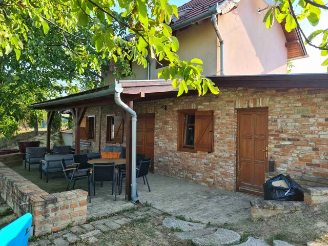 Eladó üdülő és hétvégi ház Hőgyész 49 nm