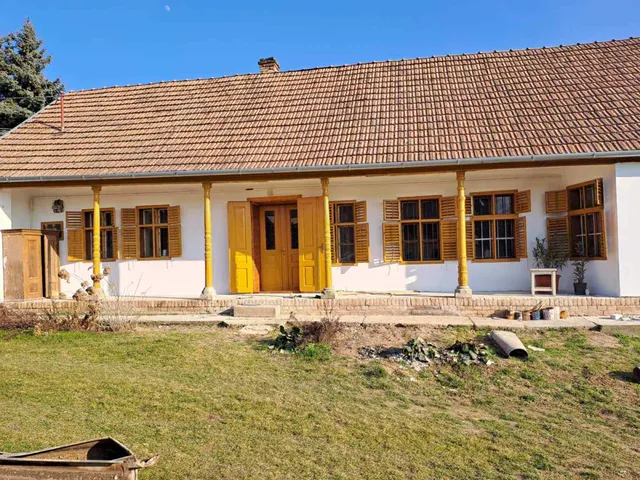 Eladó ház Závod 86 nm