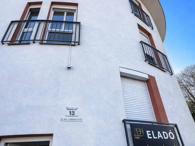 Eladó lakás Pécs, Egyetemváros 70 nm