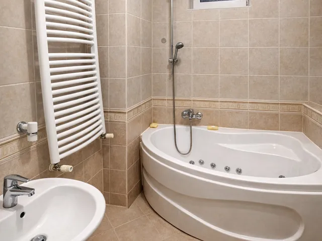 Eladó lakás Pécs, Egyetemváros 70 nm