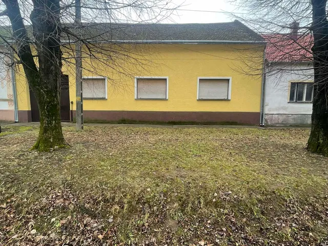 Eladó ház Nagynyárád 220 nm