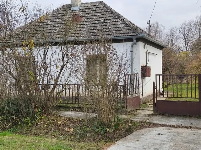 Eladó ház Bolhó 60 nm