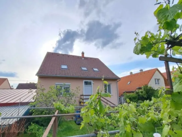 Eladó ház Pécs, Újhegy 184 nm