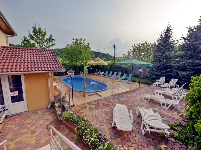 Eladó ház Nagymányok 190 nm