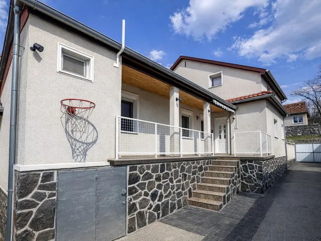 Eladó ház Hosszúhetény 140 nm