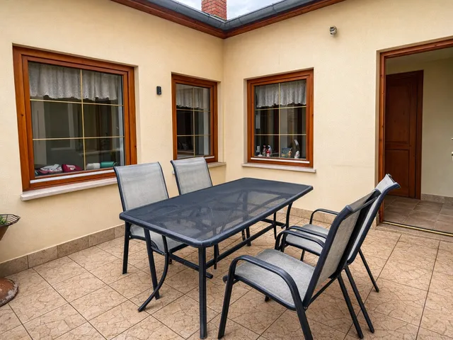 Eladó ház Pécs, Tettye 135 nm