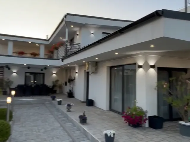 Eladó ház Budapest XX. kerület, Pacsirtatelep 195 nm