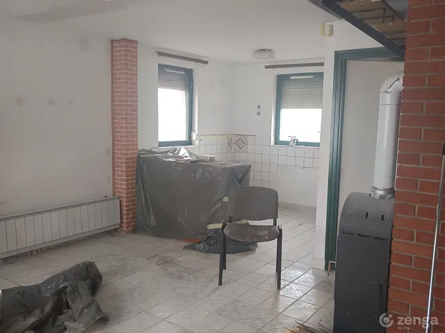 Eladó üdülő és hétvégi ház Szigetbecse 72 nm