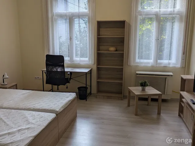 Eladó ház Szeged, Felhő utca 16. 220 nm