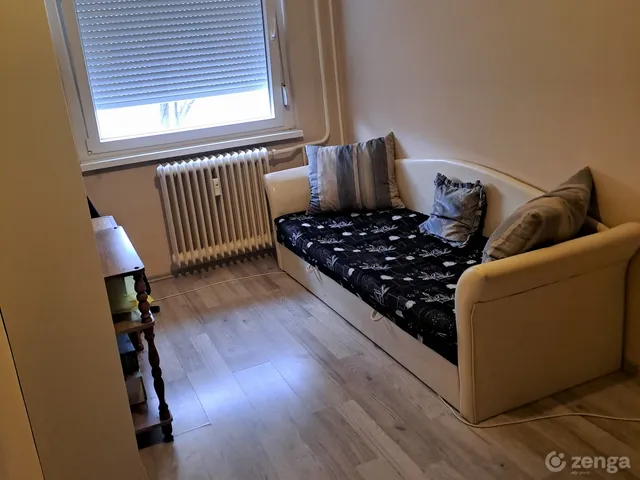 Eladó lakás Debrecen, Vénkert 54 nm