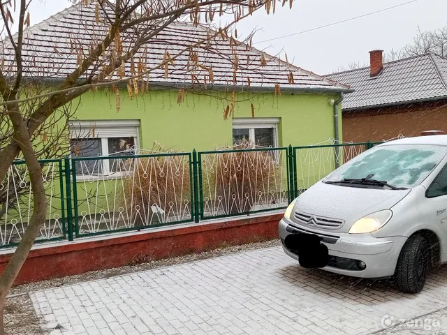 Eladó ház Koroncó 1026 nm