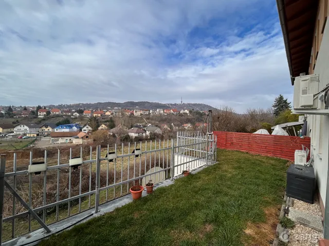 Eladó lakás Pécs, Rigóder, Nagymeszes dűlő 44. 65 nm