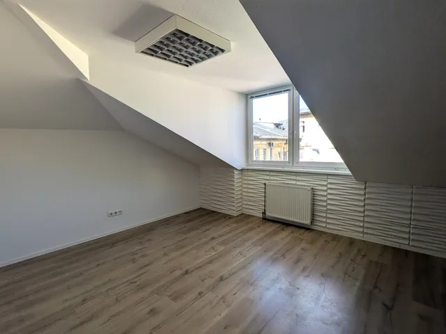 Kiadó lakás Budapest VI. kerület, Nagykörúton belüli terület 115 nm