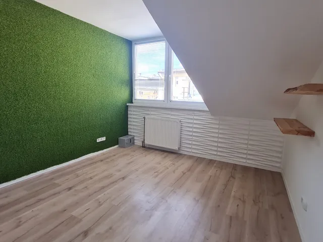 Kiadó kereskedelmi és ipari ingatlan Budapest VI. kerület, Nagykörúton belüli terület, Bajcsy Zsilinszky út 21 124 nm