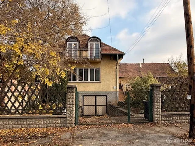 Eladó ház Budapest XXI. kerület, Királyerdő 130 nm