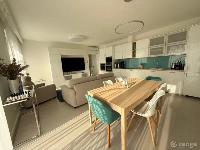 Eladó lakás Siófok, Ezüstpart 78 nm