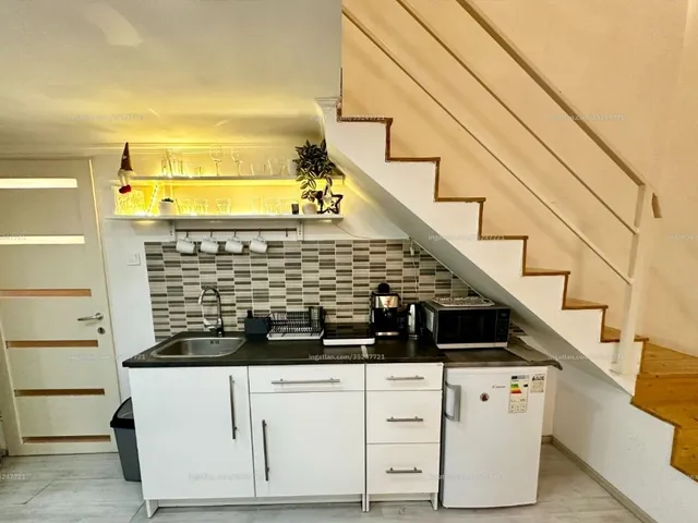 Kiadó lakás Budapest VI. kerület, Nagykörúton belüli terület, sziv utca  25 nm