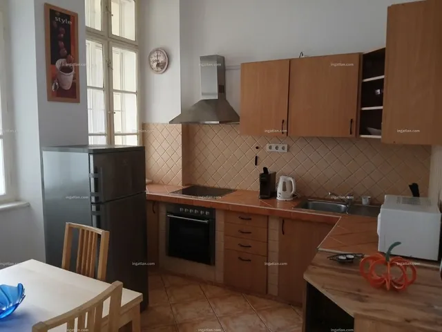 Kiadó lakás Budapest VI. kerület, Nagykörúton belüli terület 49 nm