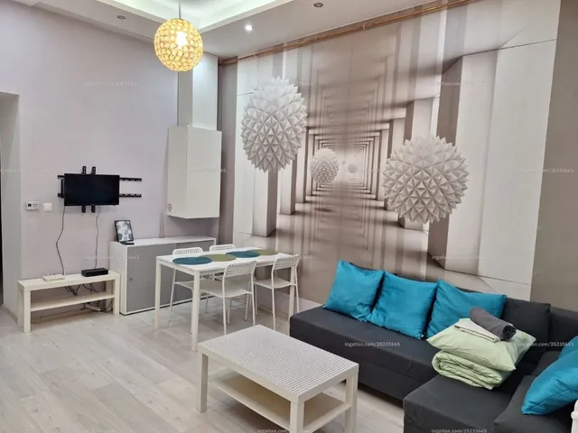 Kiadó lakás Budapest VI. kerület, Nagykörúton belüli terület 62 nm