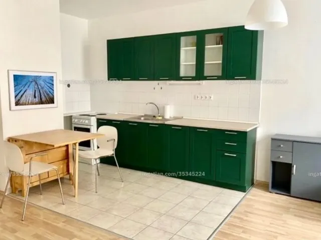 Kiadó lakás Budapest VIII. kerület, II. János Pál pápa tér 35 nm