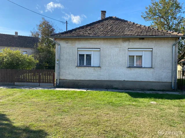 Eladó ház Lábod 90 nm