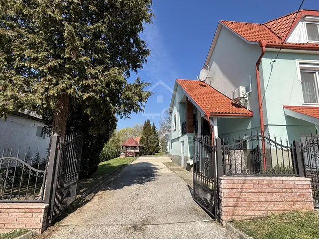 Eladó ház Bajna 145 nm