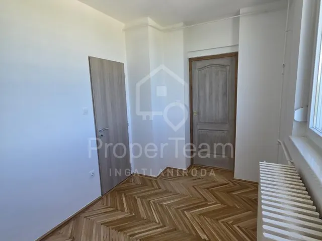 Eladó lakás Oroszlány 41 nm