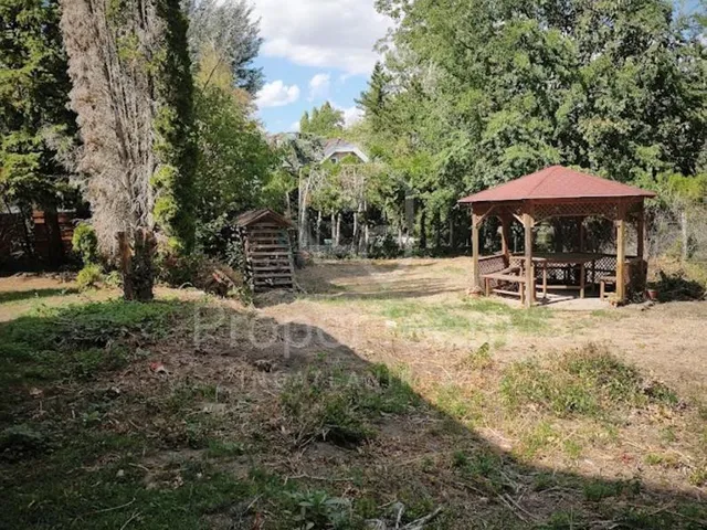 Eladó telek Tata 420 nm