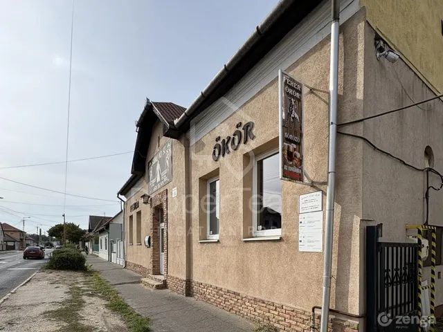 Eladó ház Tatabánya 340 nm